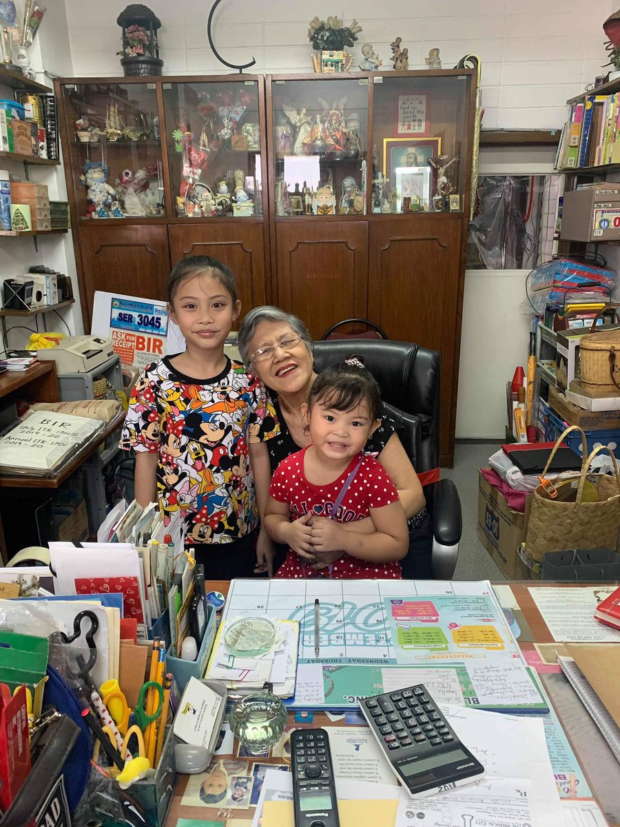 ferdielugue's tweet photo. The Great Teacher and her Pupils! #humpydumpyschool #teacher #mybeautifuldaughters #teachermadrid #pasig #nurseryschool https://t.co/KT4ZtVCS5S