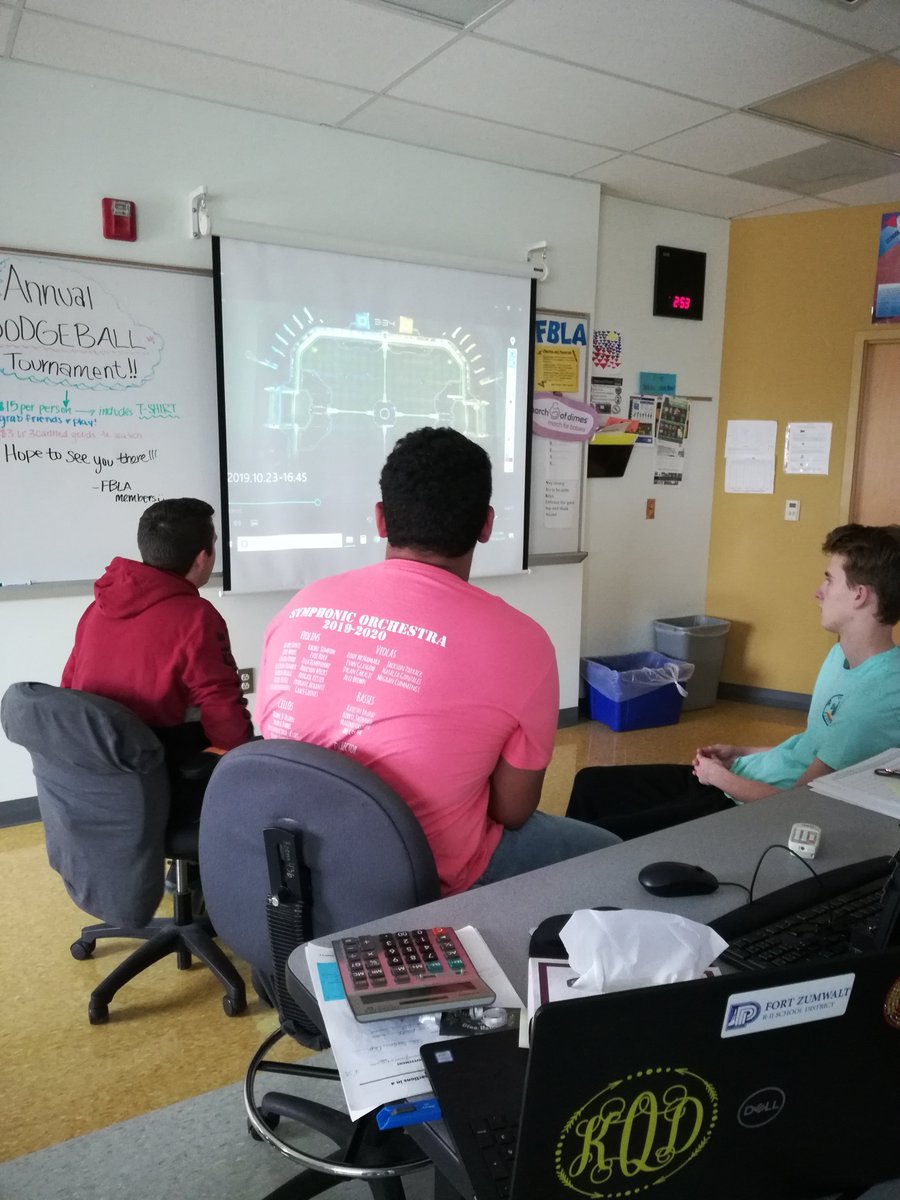 Our #1 Ranked Rocket League team didn't get there just by playing games. Check out these snaps from our weekly film review. 

Incredibly proud of these guys, putting in the work and getting well deserved results.