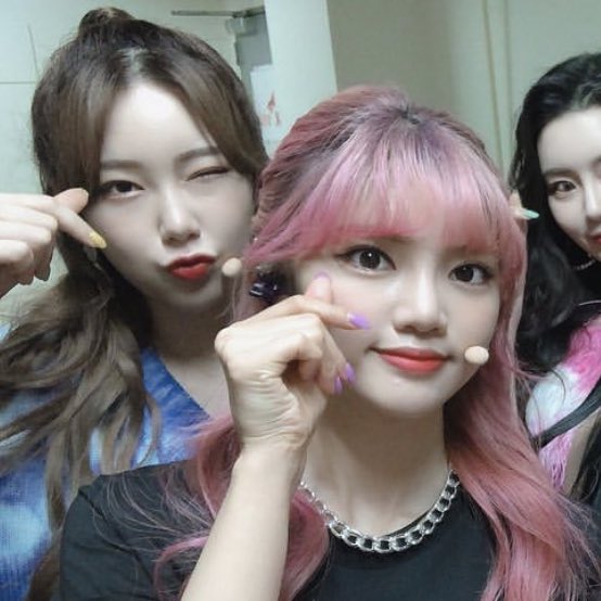layeonzone's tweet photo. 191025 ✰ twt update
→ #LAYEON #라연 #PURPLEBECK https://t.co/6Aih02rAl6