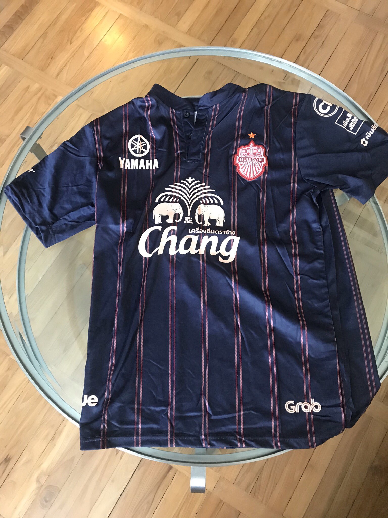تويتر くらっきー 猫プペ على تويتر タイのパチモンサッカーユニフォーム ムアントンユナイテッド ブリーラムユナイテッド タイ代表 はアジアチャンピオンリーグの常連 なんちゃってスポーツぽい風通しのいい生地なので釣りにピッタリ T Co