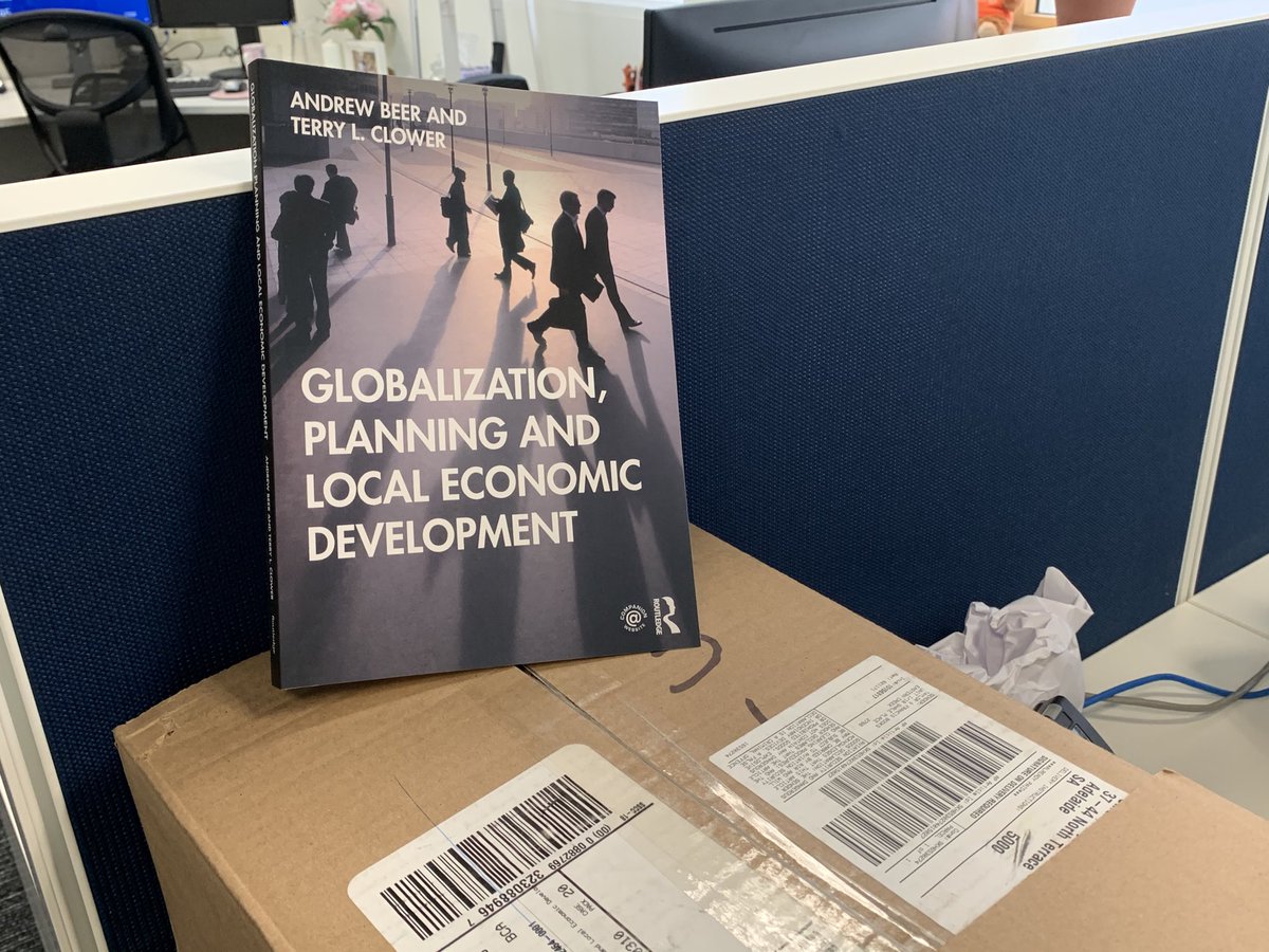 beer4_beer's tweet photo. After a very long gestation my new book with Terry Clower has arrived in my office. Published by Taylor and Francis. It’s a great moment for me. #gpaled https://t.co/k7bXsq80GY