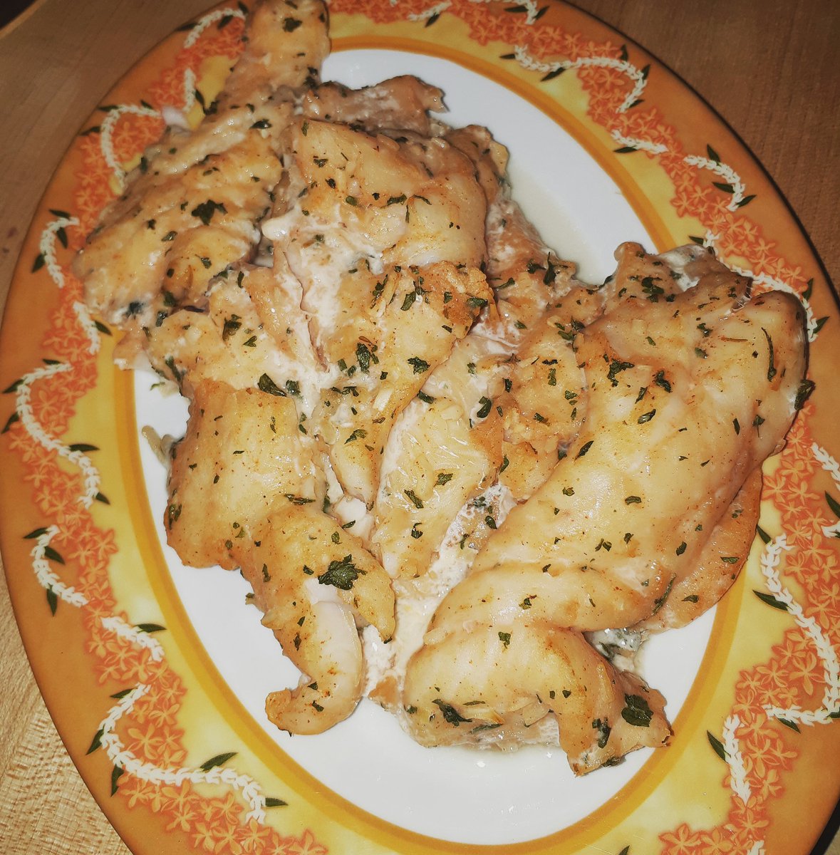 chikosmokeyrub's tweet photo. Last evening in Chef Chiko's kitchen. His very own catch of coney fillet seasoned with "Triple Garlic Fusion". Delicious! ππ₯π½ #chikosmokeyrub #chefchiko #chefandfisherman #goodfood #bermudafish https://t.co/edqKRjnFL1
