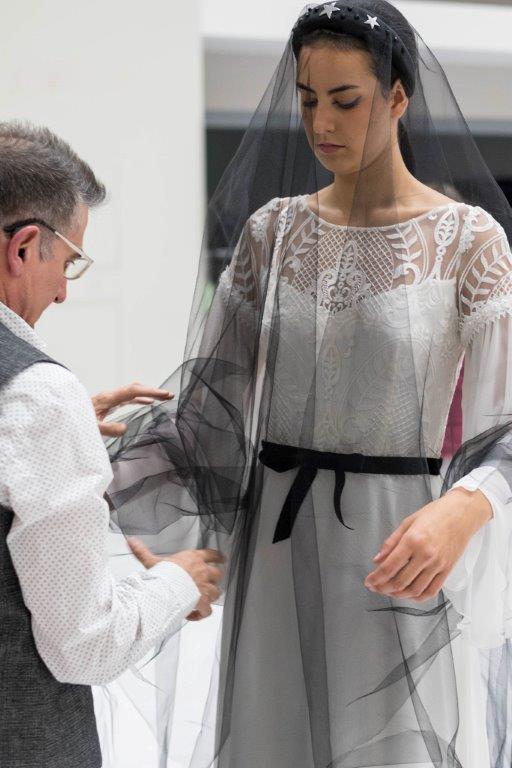 RIOSMODA1's tweet photo. Durante el fin de semana estaremos en Exponovias  Araba. Pásate por nuestro stand, tiene sorpresa!💍👰🥂🎉 https://t.co/ZM1n4YLl8u