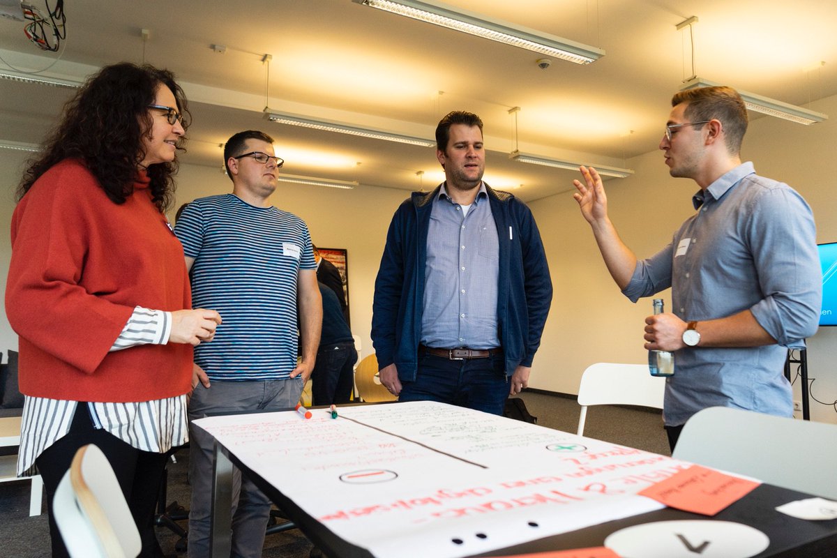 bcboeblingen's tweet photo. Impressionen vom #Barcamp Böblingen 8 #bcbb19 - Fotos von Samuel Müller https://t.co/GfBkxH3WiG