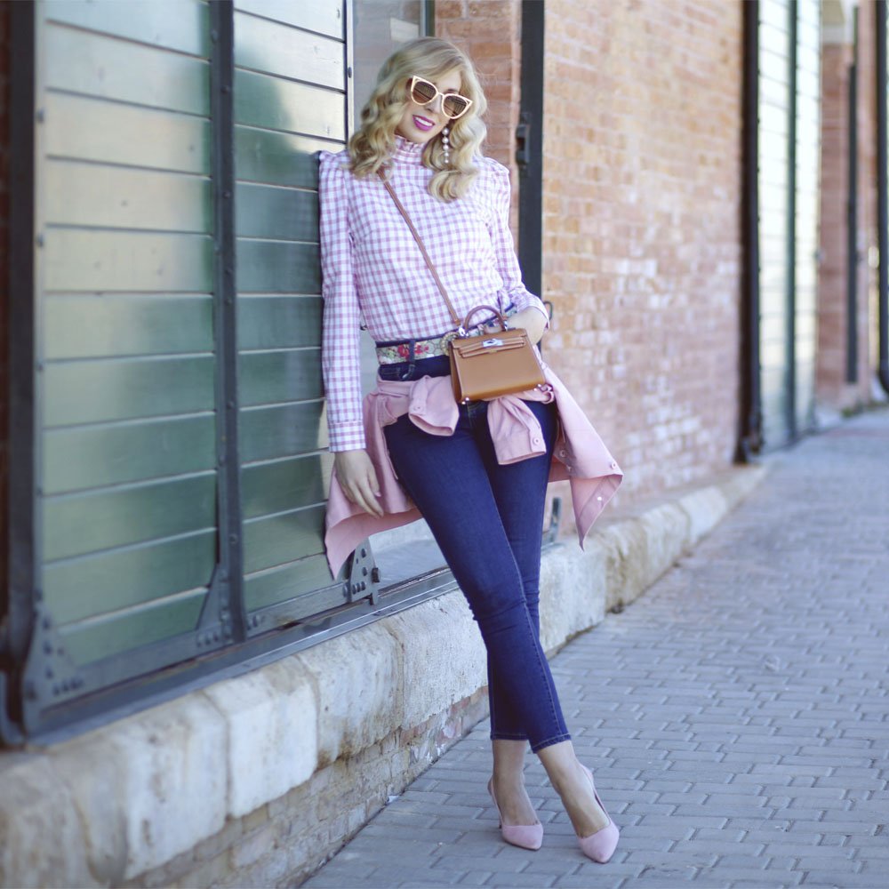 DAngelaShoes's tweet image. @TeresaQBlog junto a nuestros tacones Shelby ¡puro amor! 🙈

bit.ly/2HHhnCE

#Dangela #Shoes #Fashion #Rebajas