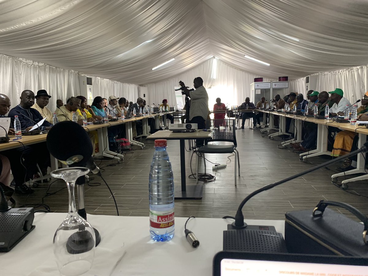 dienekeita's tweet image. Along with  the Minister of State , I have signed an agreement related to the sustainable management of one of the world largest forestry landscapes b/w #Guinea &amp;amp; #Liberia #AfricanIntegration @SDGoals #ClimateChange @USAIDGuinea @KoenDoens thank you #EU #USA