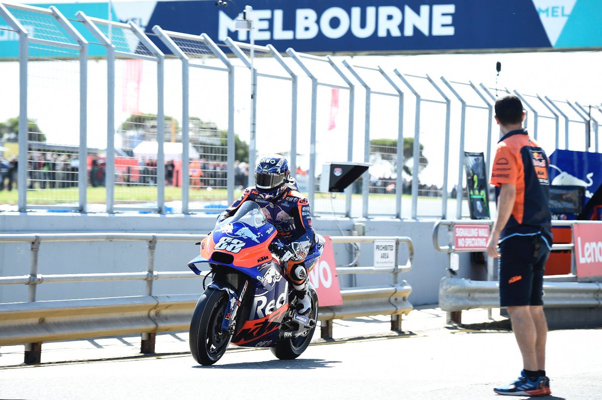 Alternating day for Red Bull KTM Tech3 duo in Australia 👉🏻 bit.ly/2HdNMkv #KTM #Tech3 #MotoGP #HS55 #MO88 @MotoGP #AustralianGP