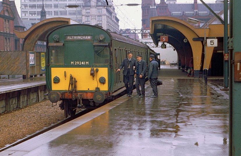 All aboard... The next stop will Altrincham, where you will find us 
The Outdoor Department Store <a href="/altrinchammkt/">Altrincham Market</a> showcasing the finest of British Manufacturing 
#menswear #selvedgedenim #drygoods #outerwear #footwear #overshirts #sweatshirts #accessories