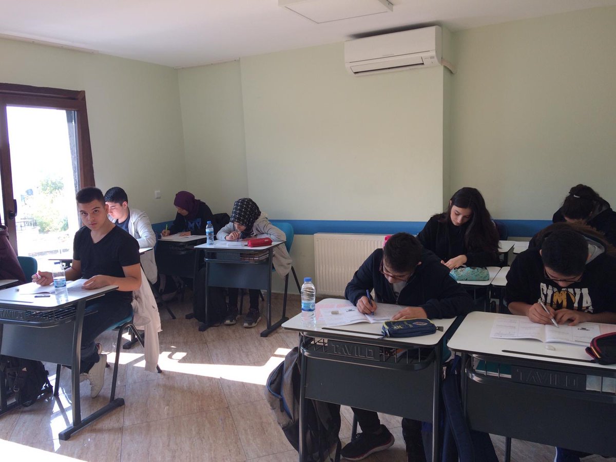 simya_okullari's tweet photo. Bugün Eğitim Kurumlarımızda 9. 10. 11. ve 12 Sınıfların Hepsine Deneme Sınavı Gerçekleştirildi. 
#elazığ #simyaokulları #denemesınavı https://t.co/92WSnuZcDk