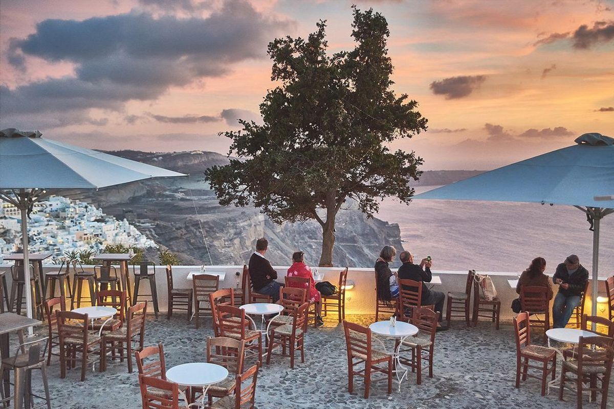 Greekacom's tweet photo. Imagine having a drink with this view. It sounds like a dream, right? π
πOia, Santorini
πΈ sebastiangora (Greeka Community member https://t.co/WYImdlyKKz)
πJoin us here: https://t.co/MbzNM3w3Ia
#Greekacom #Greekacommunity https://t.co/ts4nBQjuBi