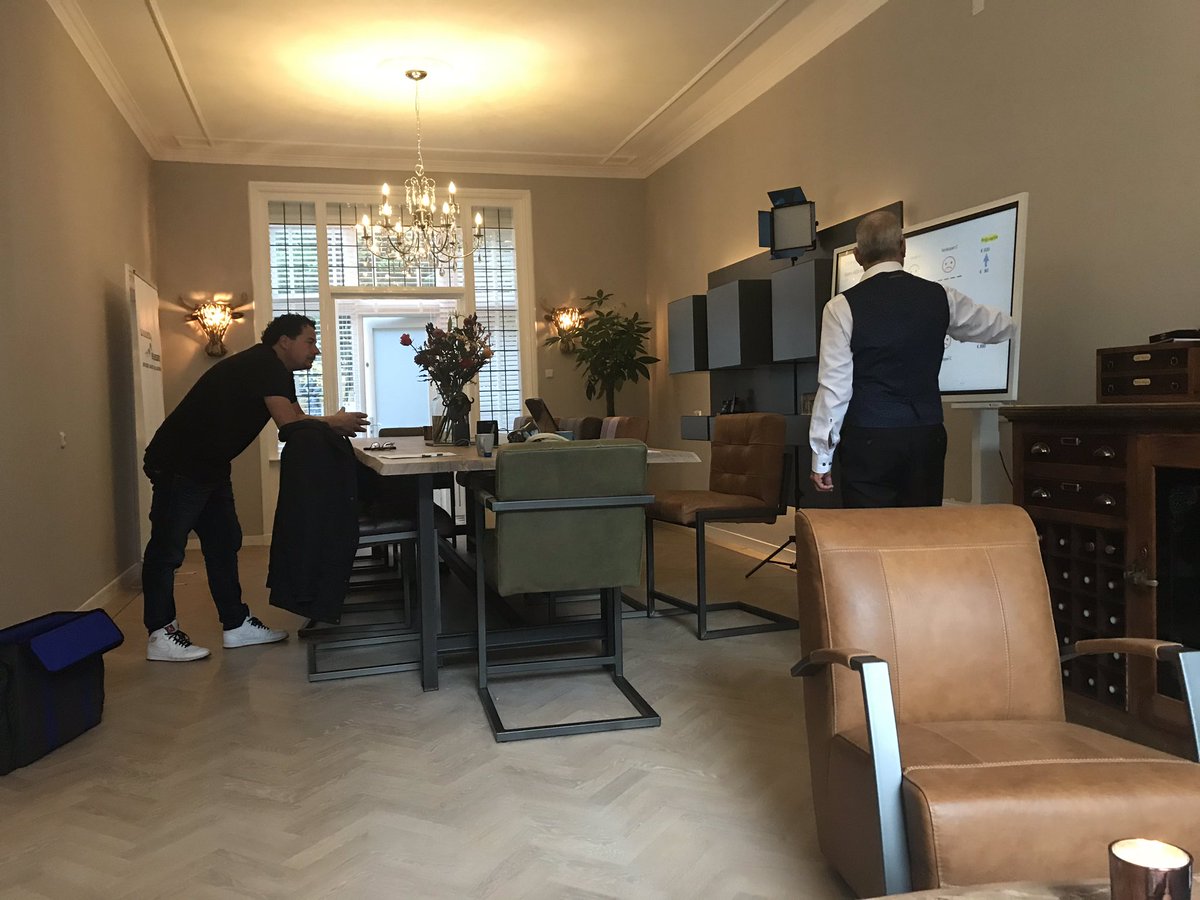 #pluijmert kantoor stadsring wordt gebruikt voor opnames #RTLZ #weekendbeleggers zet hem op Michael Groenewoud