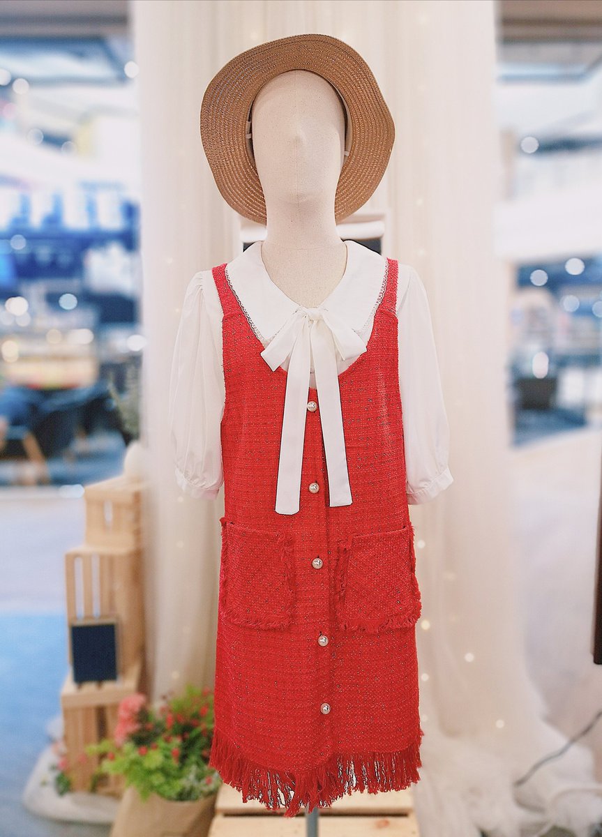 Mikumi_store's tweet photo. 🍒 Red cherry overalls skirt  Price: 1,090.-

❄️Sweet snow white shirt  Price: 590.-

ดูเพิ่มเติม:  https://t.co/PcJ2ZaOKZw

🛍️ สั่งซื้อที่ Line: @149atphu
📮 #ส่งฟรีkerry

#เสื้อเชิ้ตใส่ทำงาน #เสื้อน่ารักๆ #เสื้อเชิ้ต #เสื้อเชิ้ตน่ารัก #เสื้อขาว  #เอี๊ยม #ชุดเอี๊ยม  #mikumistore https://t.co/TtxHBInGcn