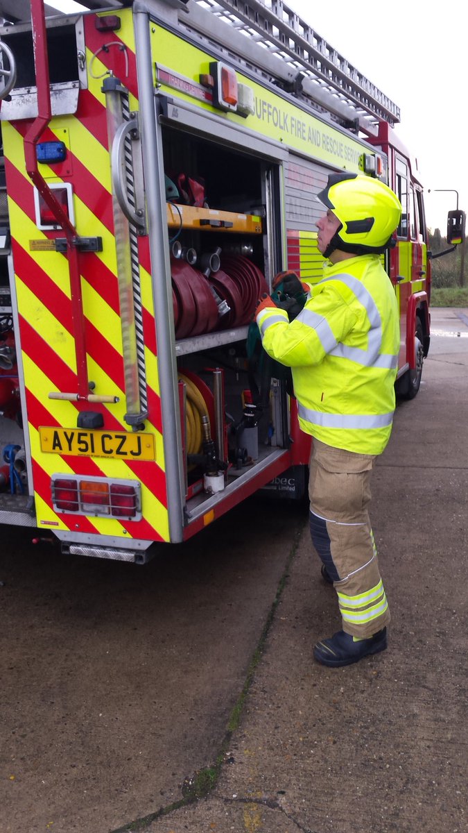 learningfire's tweet image. Today two Firefighters from Holbrook are at @SFRSTraining to attempt their Competent Firefighter Assessment, the last phase of their Development Programme. Good luck!