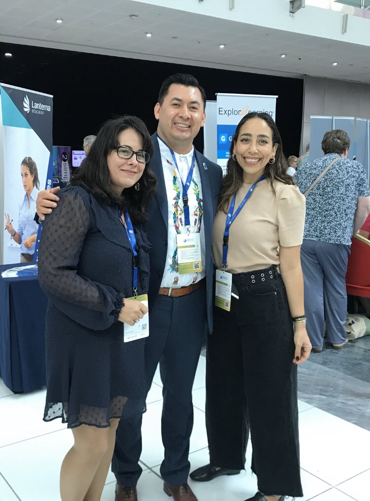 JRafaelAngelM's tweet photo. @IAASchool and its students made our bonds everlasting! Happy to meet @ElenaMoraProf @HalaAsaad at #IBAD2019 #IBGeneration teachers all the way! https://t.co/ZFomOFM0b1