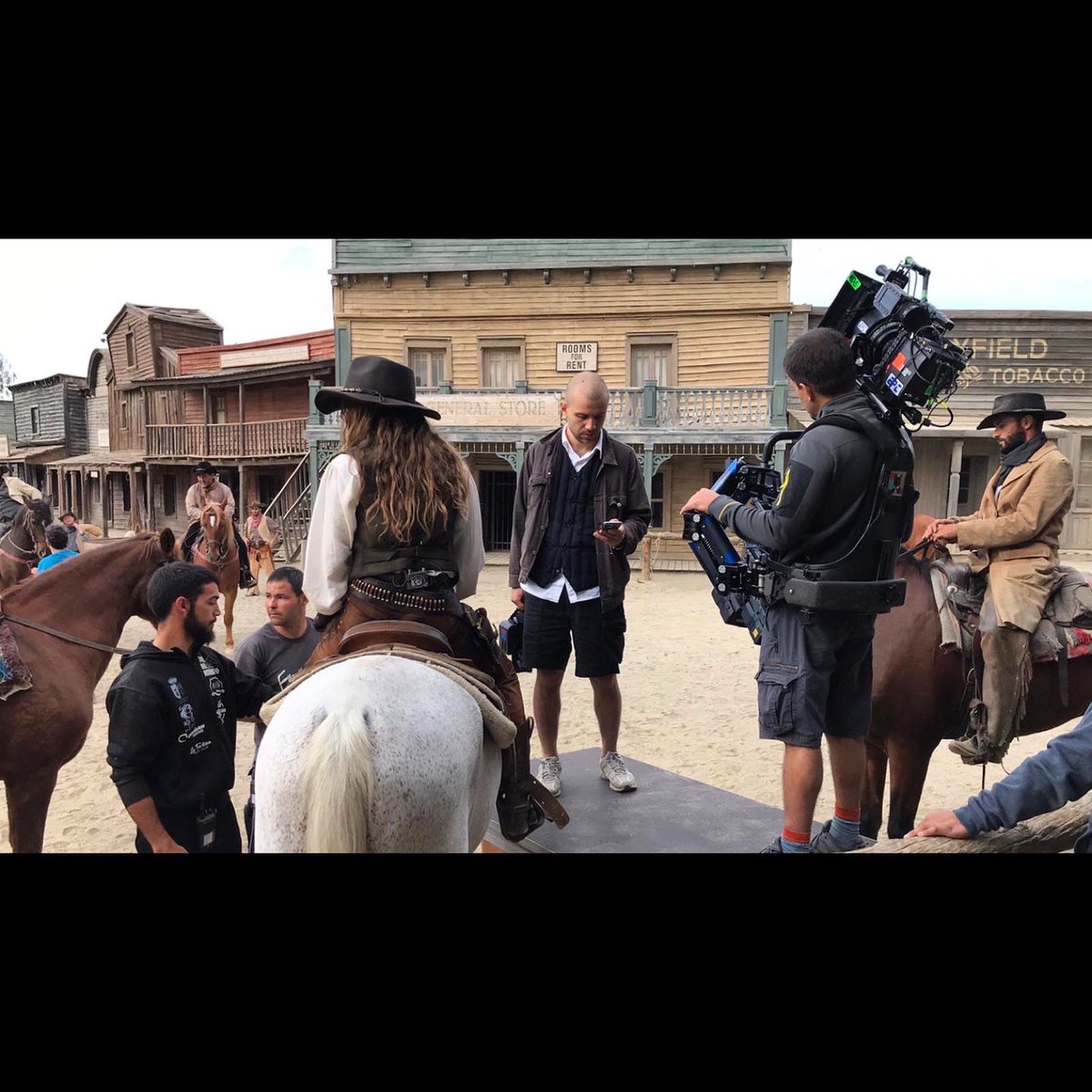MendipsProducti's tweet photo. We’re half way through the shoot and we kind of don’t want it to end.
——
#mendipsproductions #makingofshoot #productioncompany #productioncompanies #productionteam #filmmaking #behindthescenes #commercialshoot #commercialproduction #filmcrew #setlife #filmlife https://t.co/sfyyjtVyhE
