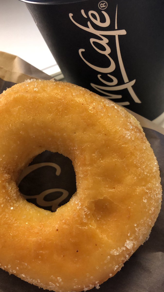 lilcoitykitchen's tweet photo. The early bird catches the donut #breakfastpudding https://t.co/M6MfPNPs1A
