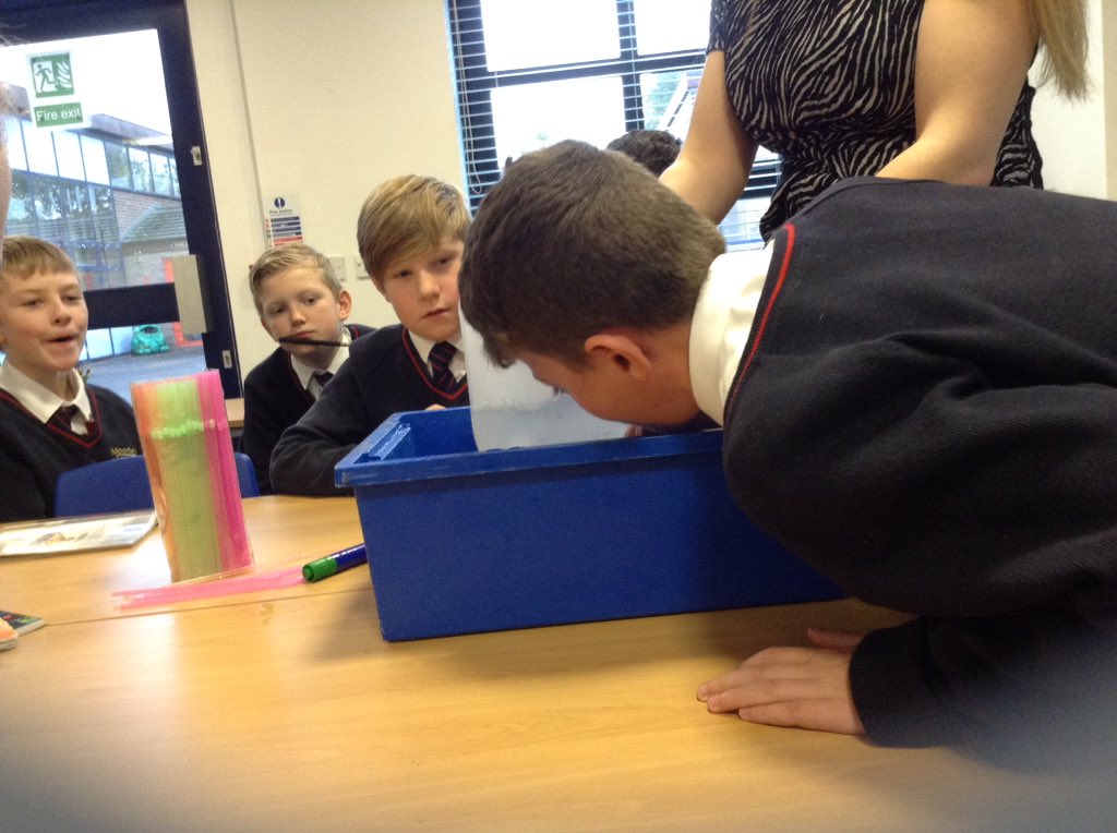 smithmfield's tweet photo. Year 5 are investigating whether height affects lung capacity... What do you think? #ogdentrust #youngscientists https://t.co/GgtrOK8qWt