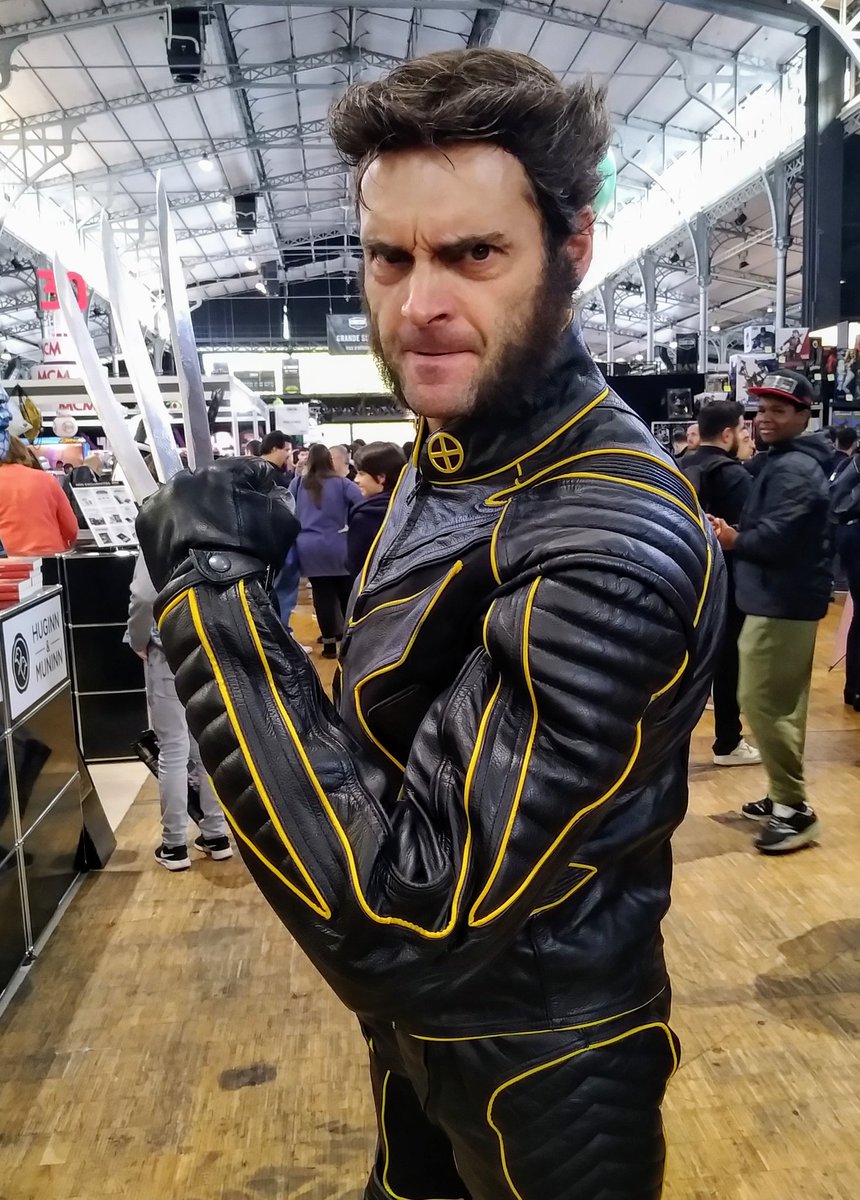 AdrienSkript's tweet image. Même Logan est présent à @ComicCon_Paris ! 
#CCP #ComicConParis #Skript