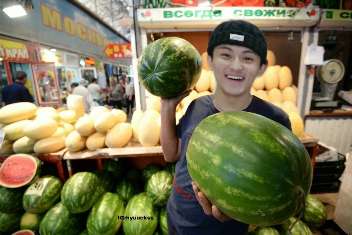 задачи про арбузы и дыни. сладкий арбуз. прилавок с дынями. арбузный рынок. папа купил дыню арбуз.