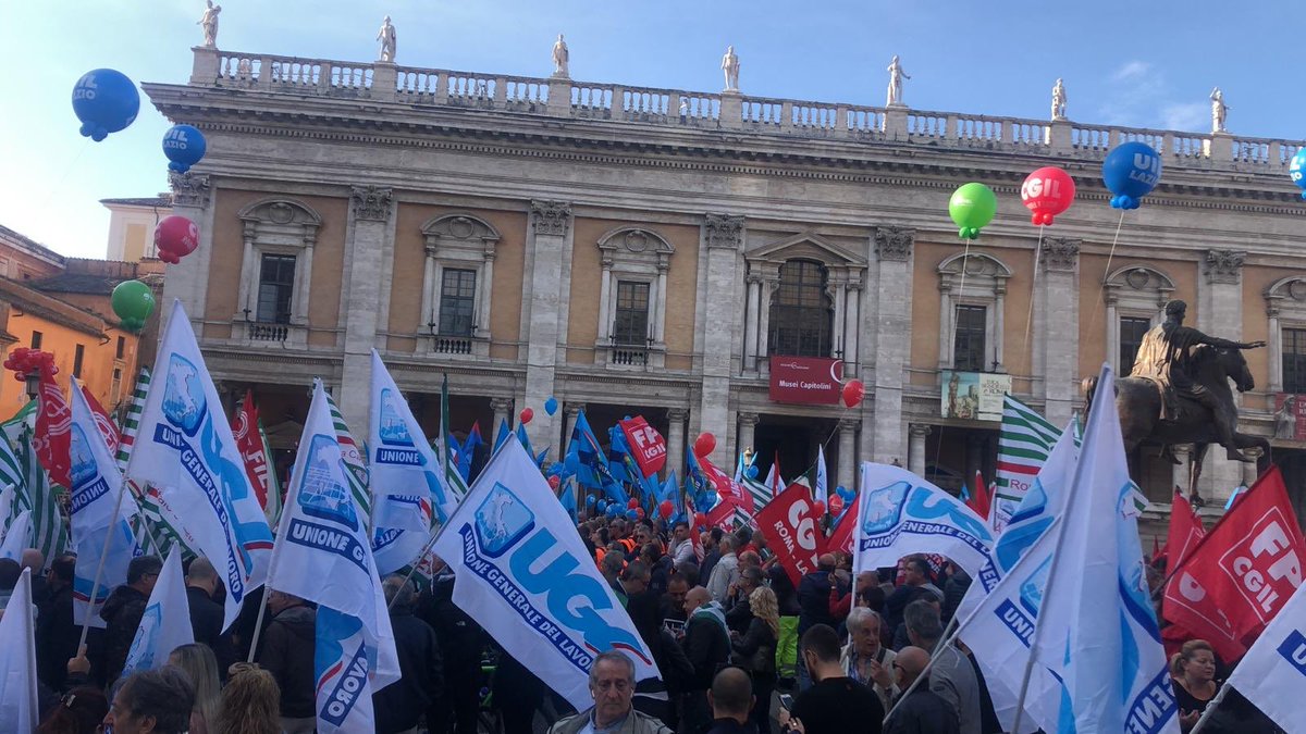 UGLIgieneAmbientale (@ugligambientale) on Twitter photo #ScioperoXRoma
contro i 3.500 licenziamenti di #RomaMultiservizi
SI a internalizzazioni
delle partecipate #ComuneRoma
Cit. su <a href="/corriereroma/">Corriere Roma</a> e <a href="/ilRomanistaweb/">Il Romanista</a> #ScioperoXRoma
contro i 3.500 licenziamenti di #RomaMultiservizi
SI a internalizzazioni
delle partecipate #ComuneRoma
Cit. su <a href="/corriereroma/">Corriere Roma</a> e <a href="/ilRomanistaweb/">Il Romanista</a>
