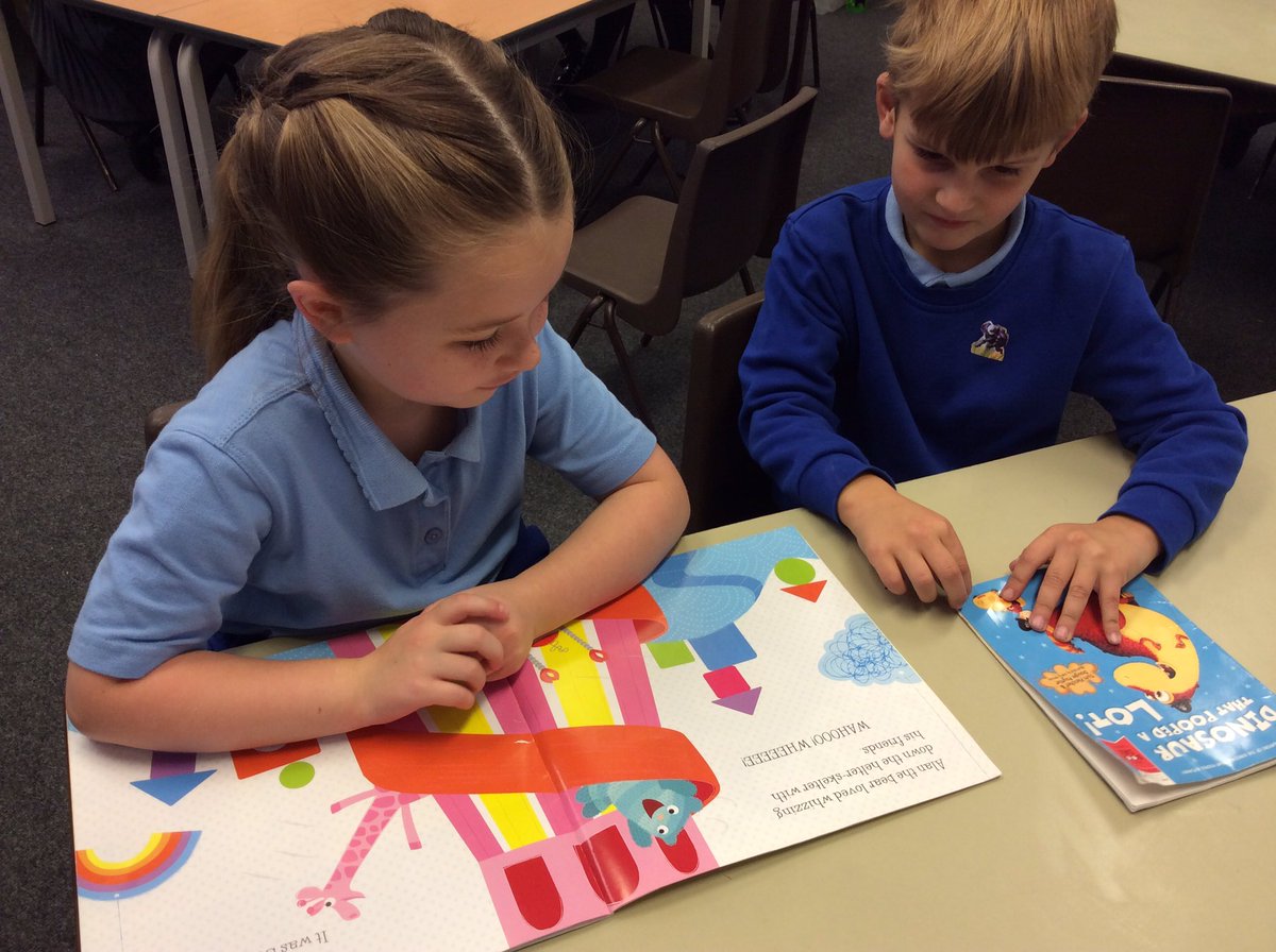 BedfordYear2's tweet photo. 2K and 1W are sharing their favourite books! 
#readingforpleasure #catchthereadingbug
@BedfordPrimary https://t.co/FCvhlZorOV