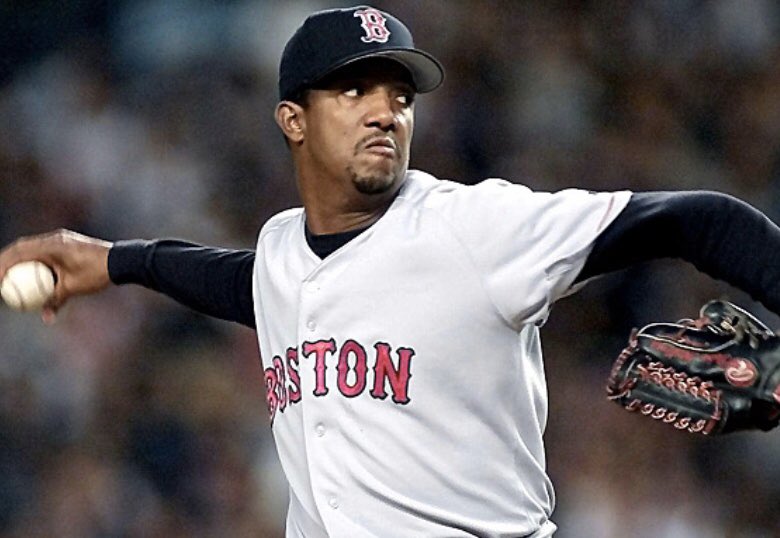 Happy birthday to MY FAVORITE PLAYER OF ALL TIME, Pedro Martinez 