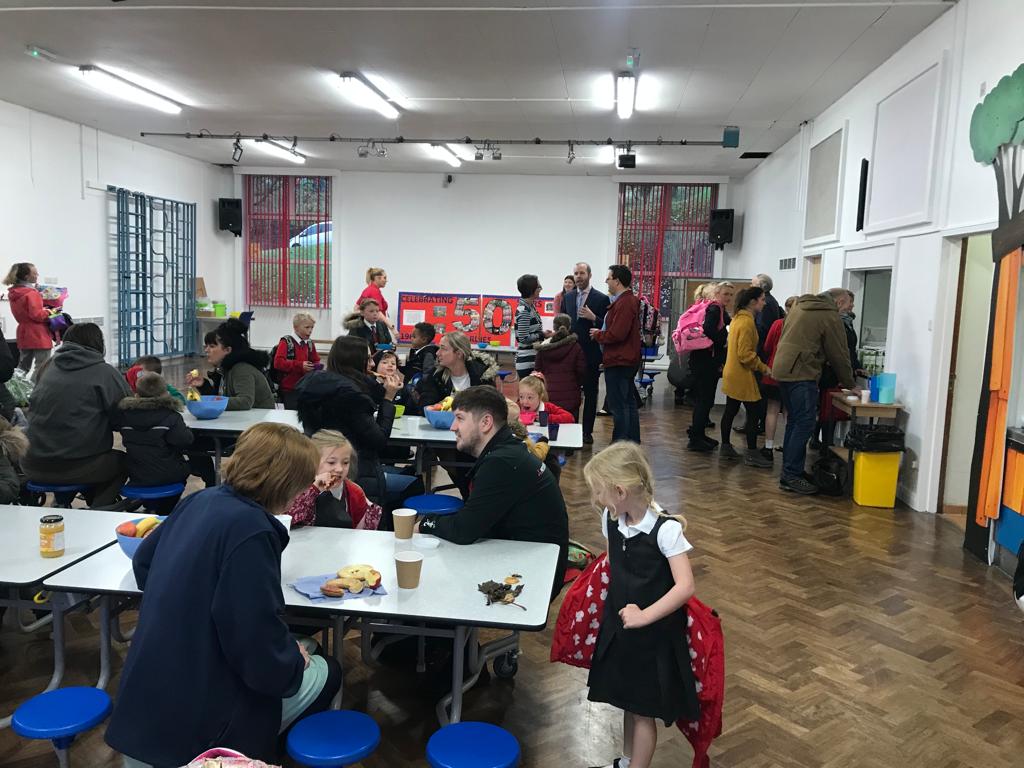 ArliesSport's tweet image. This morning @arliestameside launched our first monthly extended family @magic_breakfast service. What a successful morning it has been and even @jreynoldsMP came down for a healthy start to his day with a bagel. @TamesideCouncil @TraffordSSP @active_tameside #healthandwellbeing