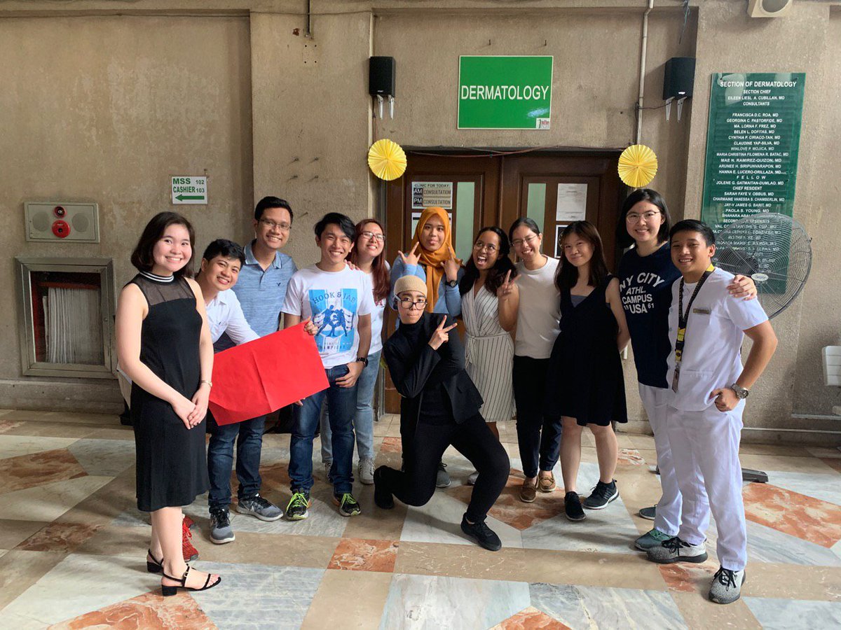okk_lim's tweet photo. S/p: Derma Rotation  &amp; LO-ship
Thank you to our consultants, residents, module coordinators and patients for giving us a high yield rotation! Thank you block 5A for that 200% glow up in PHLs haha. It was a pleasure to serve you. #Dermato5s #RuleIn https://t.co/wtjlX2aRCQ