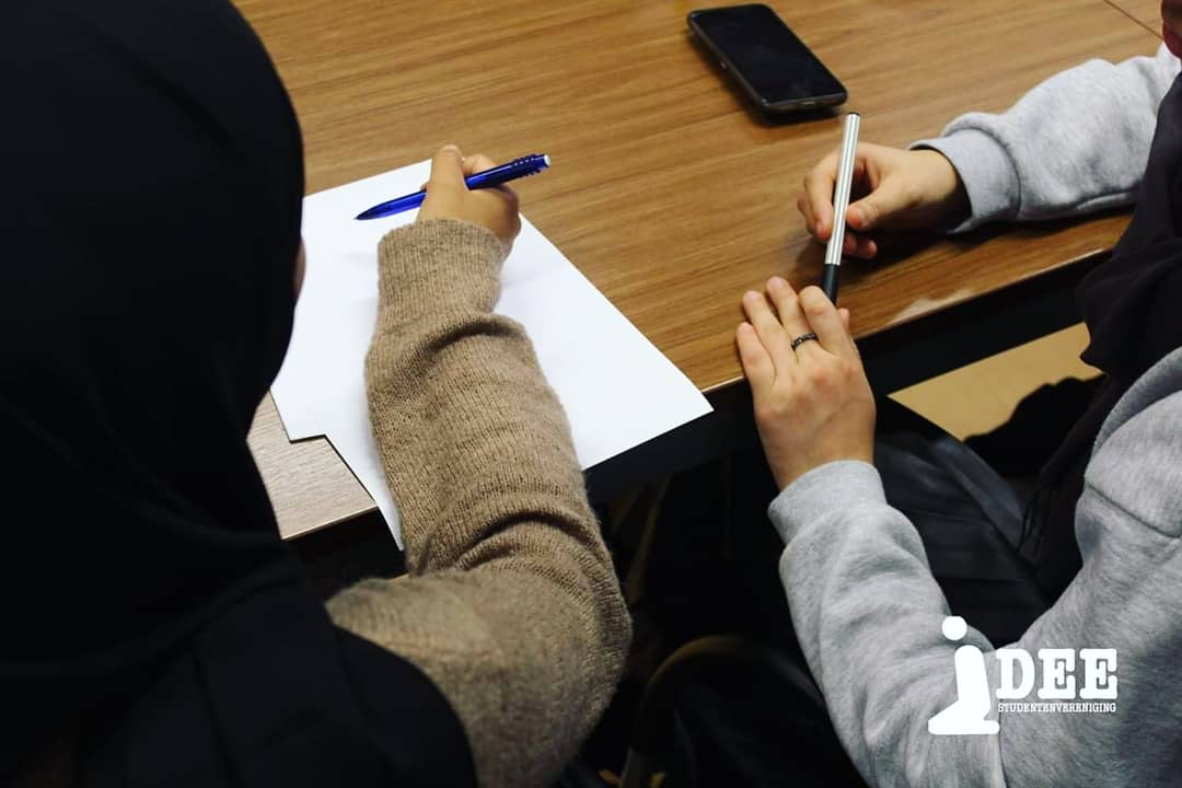 LoopbaanLounge's tweet image. "De ware ontdekkingsreis is geen speurtocht naar nieuwe landschappen, maar het waarnemen met nieuwe ogen."

🔎 Workshop 'Ontdek je talent'
🗣 Michel Jansen (@MichelVan014)
📍 Vrije Universiteit Amsterdam
📸 SV Idee