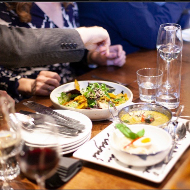 LRF2021's tweet photo. Our Thai Gourmet Odyssey featuring Greyhound Cafe, @nipathailondon and @PataraLondon in partnership with @ThailandFanClub 🇹🇭 there’s no better way to sample great Thai food in London 🥟
Paired perfectly with @CalvetWines 🍷 https://t.co/M6zHYUVNdn