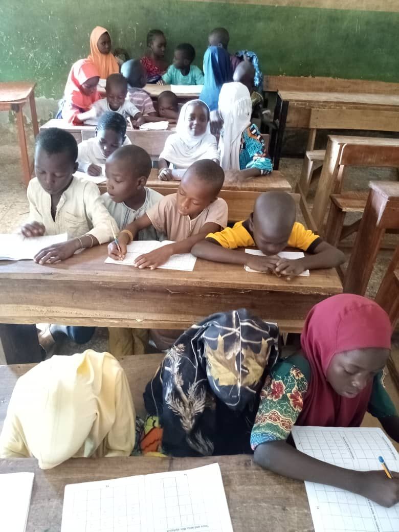 mil_vision's tweet photo. You can teach a student a lesson for a day; but if you can teach him to learn by creating curiosity, he will continue the learning process as long as he lives. -  
Clay P. Bedford

#milvisionfoundation #ForEveryChild #education #UNICEF https://t.co/LJw8E0RVM2