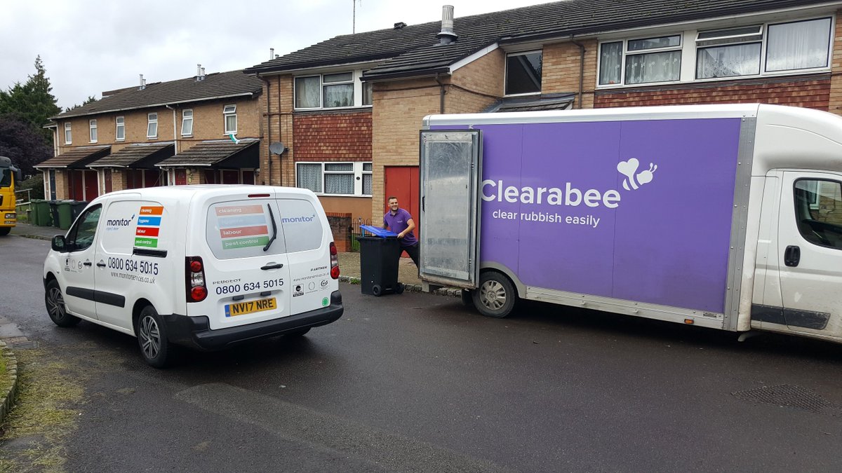 MonitorClean's tweet image. Working with @clearabee and @AccentHousing to remove bulk rubbish from Communal Hallways, making a safer environment for tenants