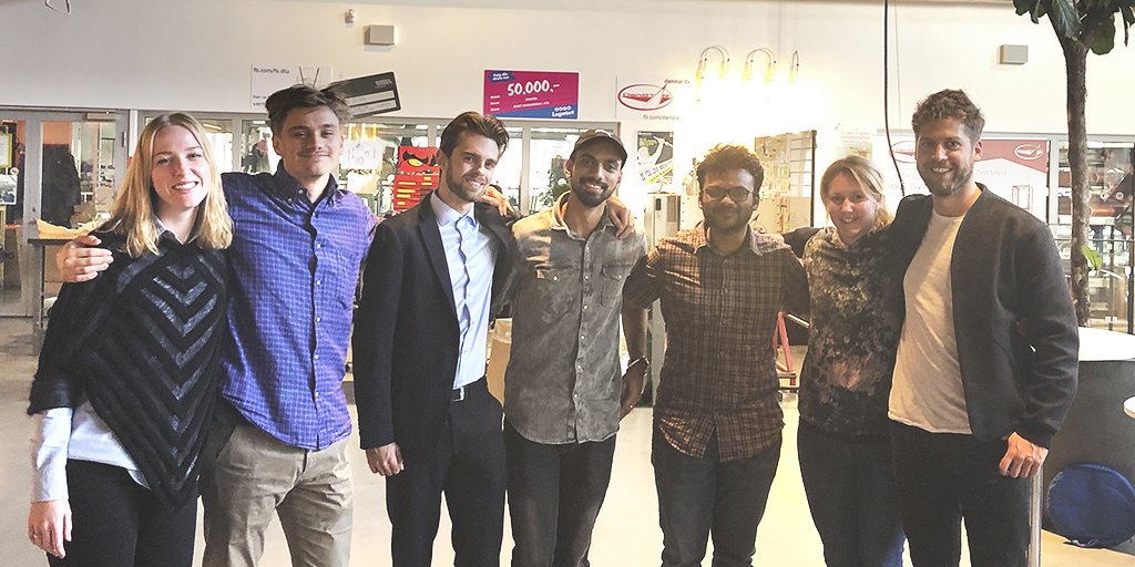 Forestil dig, at din mobil kan lytte til dit host og identificere sygdomstegn. Så kunne du tidligere komme i behandling og undgå indlæggelse. 

Ifbm. med @DTUSkylabs #DigiDiveX kom et hold med netop den idé til os, og selvom den ikke vandt, håber vi, de arbejder videre med den.