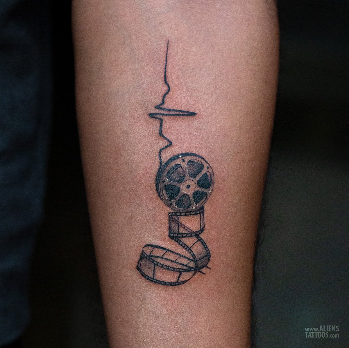 Aggregate more than 60 film reel tattoo - in.eteachers