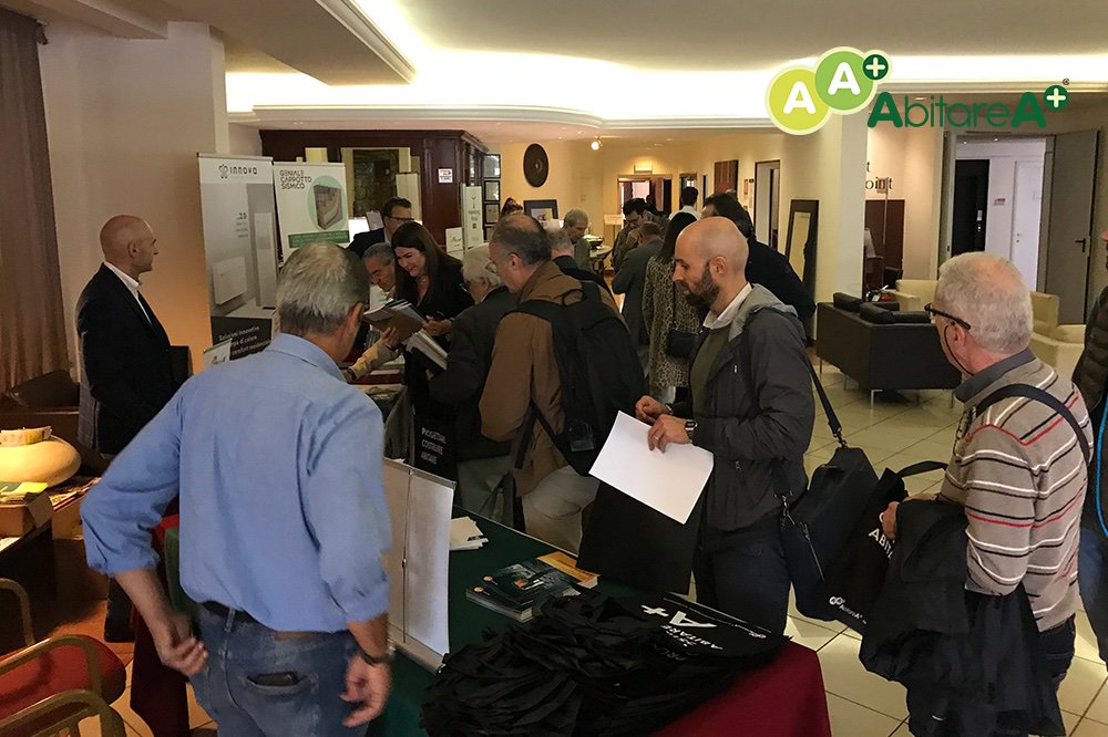 abitareapiu's tweet photo. "Non ereditiamo la terra dai nostri antenati la prendiamo in prestito dai nostri figli"
#AbitareApiu ringrazia per la partcipazione al #LearningTour le città di: #Cesena #Bologna #Parma #Genova https://t.co/VhP2OUJ1VV