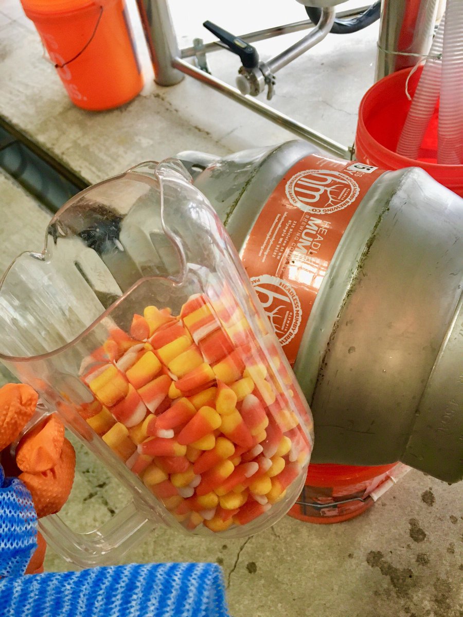 This week’s cask is German Pils with Candy Corn. Hammer drops at 5pm! #headlessmumby #lagerhard #craftlagers #lageronly #pnwbeer #olympiabeer #washingtonbeer #independentbeer #southsoundmade #westsideolympia #olywa #casklager #brewersassociation #crowlers #lagerhead
