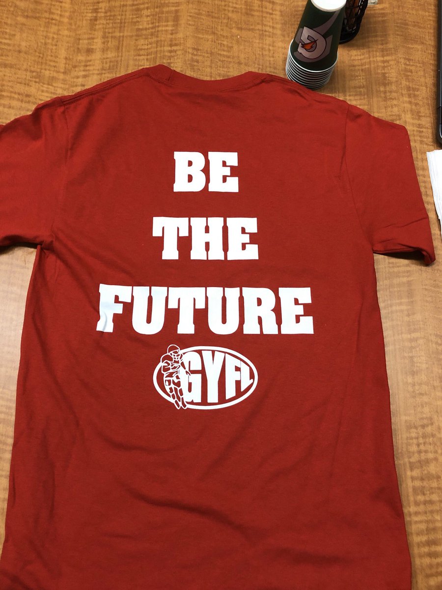 GreenwichFB's tweet photo. All gyfl players will receive a free shirt after they’re admitted into the stadium!!! Be sure to pick yours up #cthsfb #positiveyouthfootball #flybigred https://t.co/rYbM1LZYA3