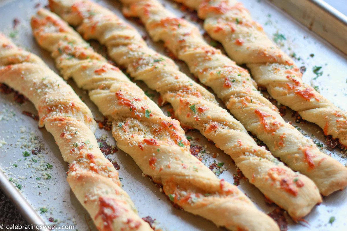 ClayPromote's tweet photo. According to Alexa, today is National Bread Stick Day! We are working on @PromoteClay Day... My apologies to all our Keto dieters today. Enjoy.
If you like bread sticks please share with us where your favorite bread sticks come from... or do you make your own?
#promoteclay #keto https://t.co/jIJG66wH2g
