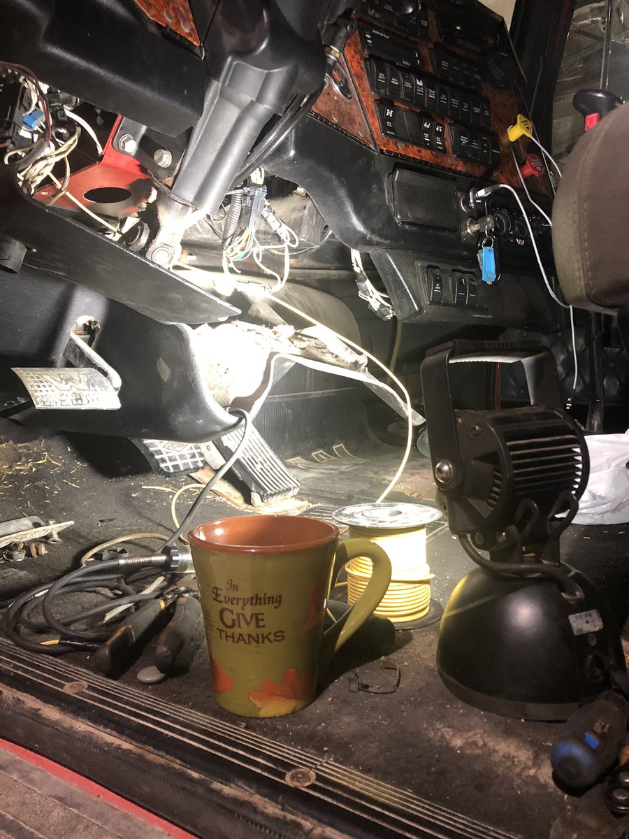 RJAgriservices's tweet photo. When dealing with truck wiring problems. It’s best to have a cup of coffee with a positive message on the mug to keep your mind from going dark...#givethanks #westernstar #wiringproblems https://t.co/kE1gUz7T4I