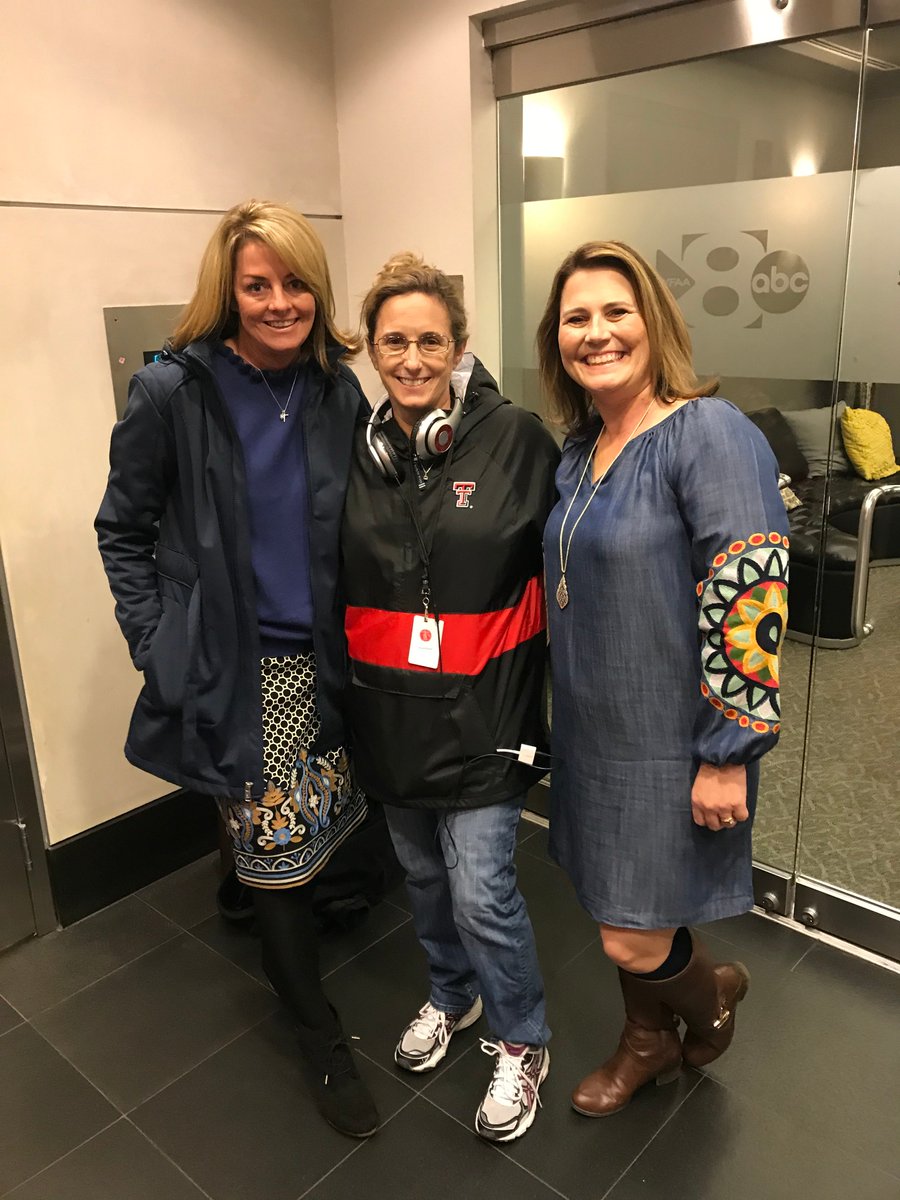 Chance_to_Soar's tweet photo. AMAZING morning spreading the word about @Chance_to_Soar at @News8Daybreak loved our time w @CHHSHighstepper Bellaire Elem and Novus Academy! #chancetosoartx https://t.co/N3PySqXPwR