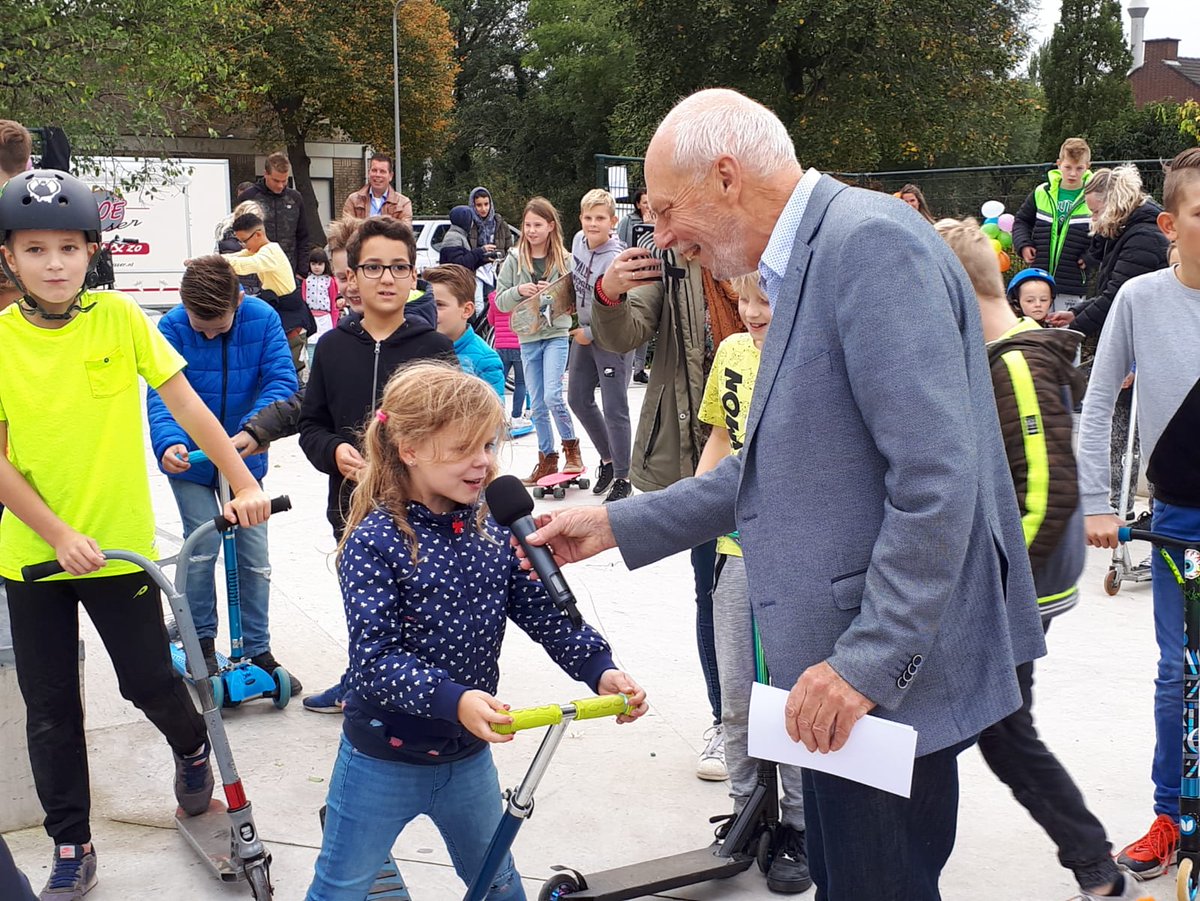 Vandaag feestelijke opening van de opgeknapte skatebaan aan de Meerkoet in ’s-Gravenzande. #wldebat