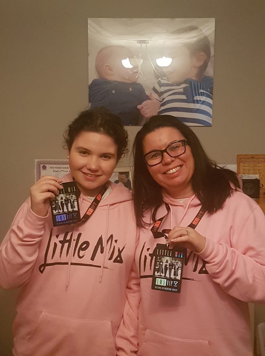 mcveigh_owen's tweet photo. Katie and her mum had a wonderful night at little mix vip style this week @MandSBankArena , @mcveigh_owen ❤️👍 https://t.co/s4QxWaVulf