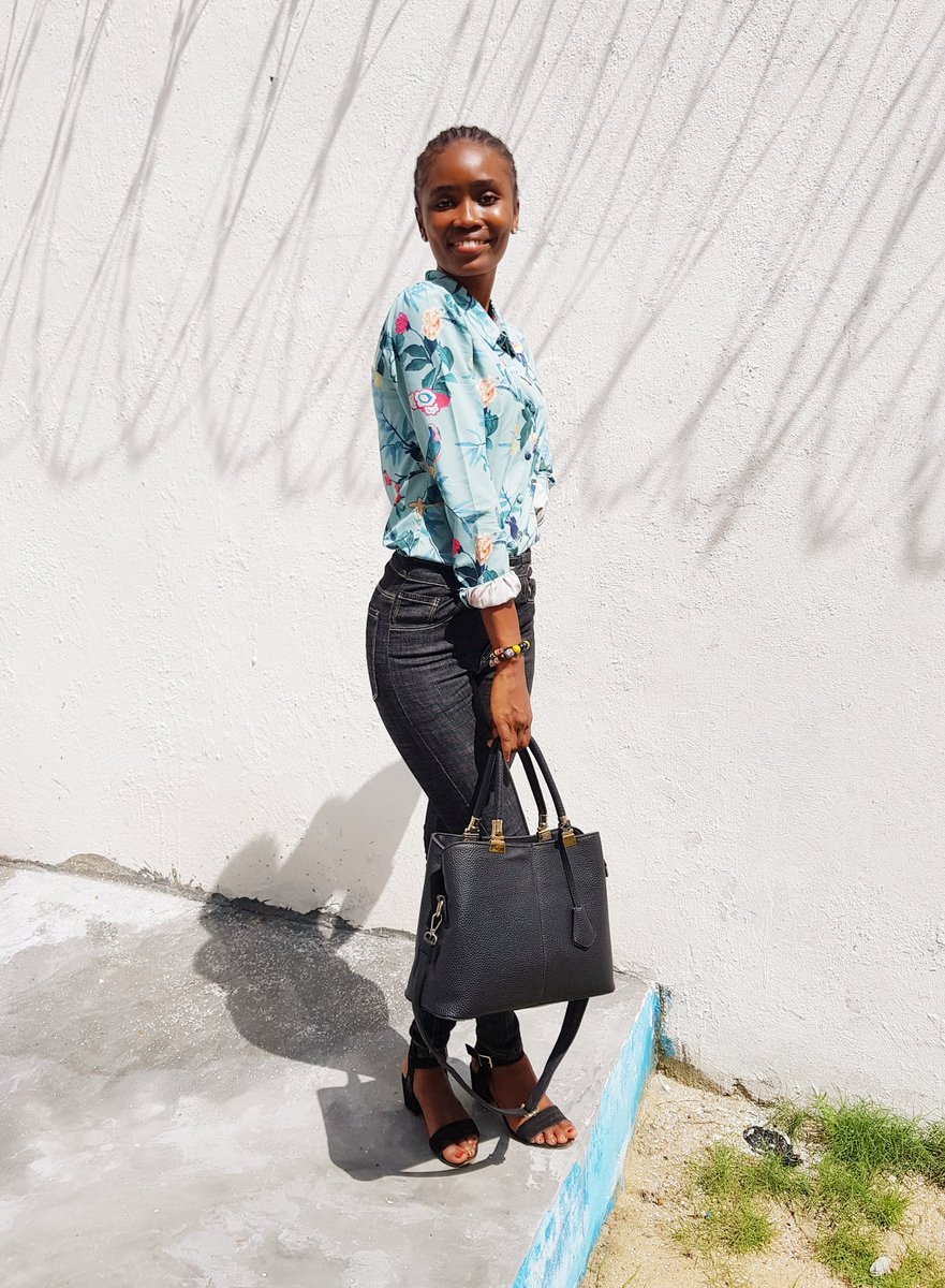 nae_bom's tweet photo. Spoke at CONFIDENCE school today, I am more CONFIDENT!🥰💪😊
Weekend Vibe #Friday
#SettingYourGoals #StayingFocus https://t.co/POG2Q4u9LO