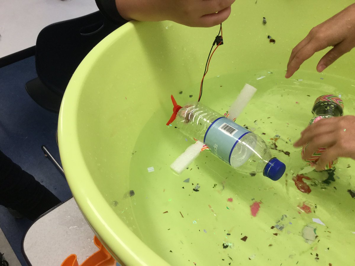 MrsrobbinsS's tweet image. Celebrating #stemweekchallenge @AMSRockets with @MrsRobbins_STEM on the “extractinator” project with resources from @Mass_STEMHub @PLTWorg @WPISTEMCenter