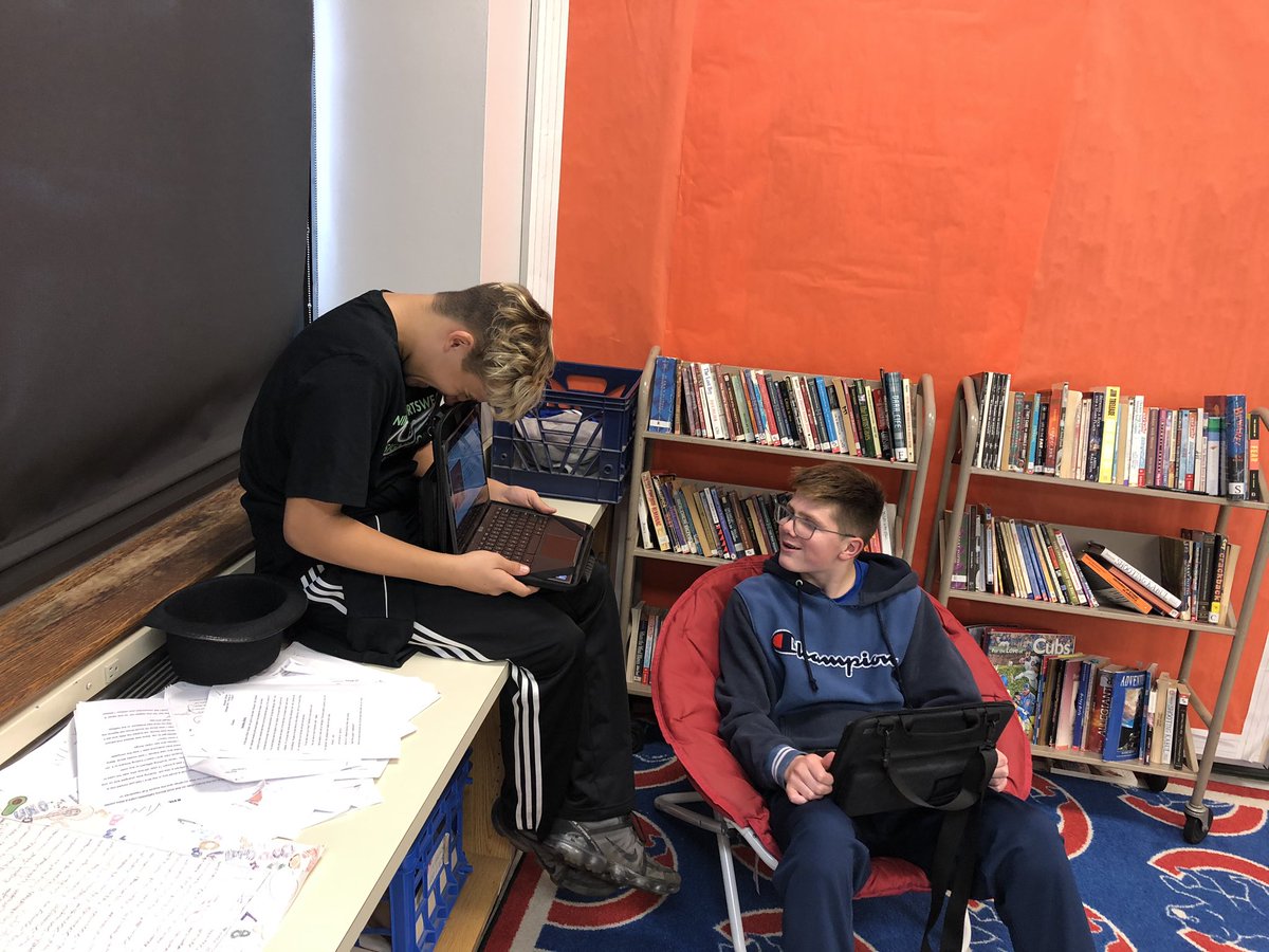 jpowellteach's tweet photo. Recording videos for our “pen pals” in Spain using @Flipgrid @LincolnD64 @ShanRodro #engageD64 #WeAreLincoln #D64smiles #FlipgridFever #gridpals #connectedclassrooms #connectededucators https://t.co/jEvWywOl00