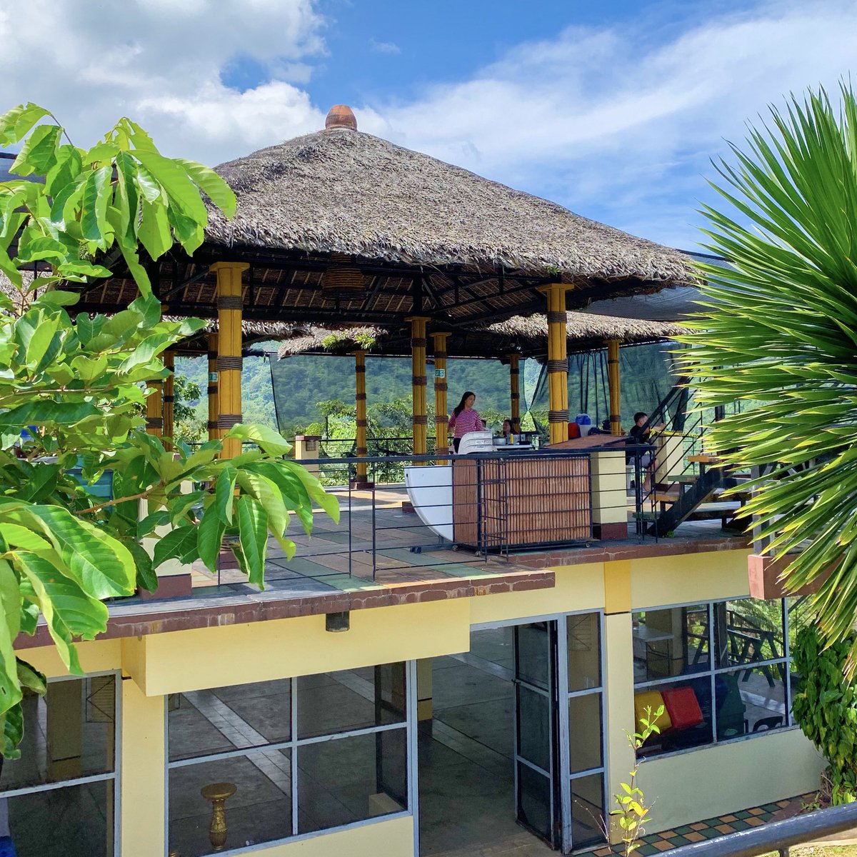 Resort life should be every single day ☀️🍹🍴#resort #adventurepark #bataan #philippines #travelphotography #travelgram #instatravel #travel #wanderlust #stephmuneztravels