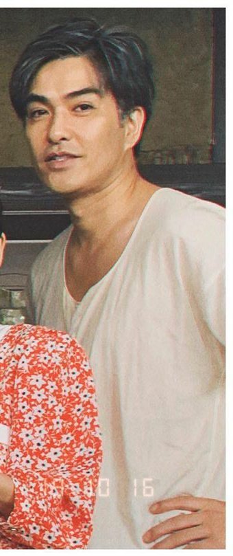 晩 ハロプロと全然関係ない話 北村一輝さん 大好きかっこいいあああああ スカーレットは苦手な人が出てるから観るの躊躇ってる あなたの隣に誰かいる からすごく好きになって歳いっても色気たまらんし普通におじさんリーマン的な役も良いしこの部屋