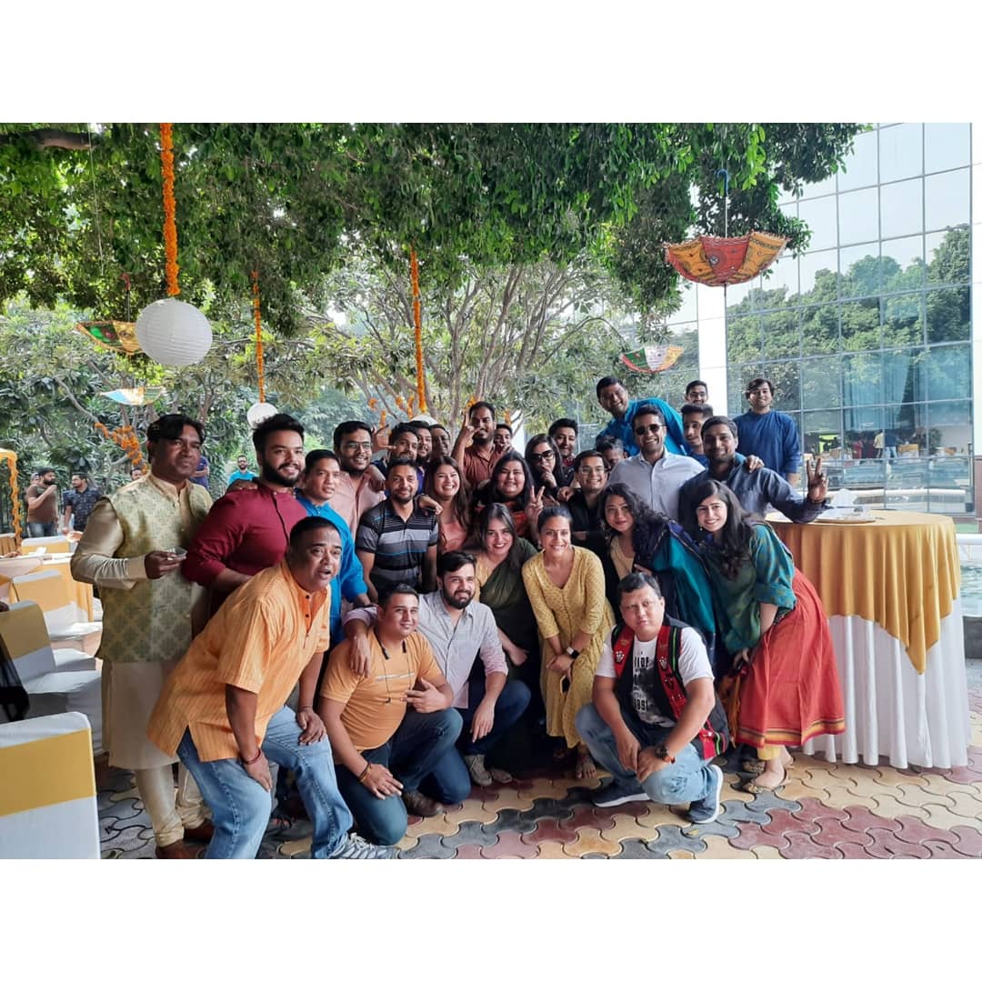 showtime_group's tweet photo. May the lights of Diwali banish all your sorrows and illuminate your life with joy and prosperity! ✨✨
#happydiwali #diwali #celebration #showtimefamily #lifeatshowtime #itsalwaysshowtime https://t.co/veOL6l3CwK