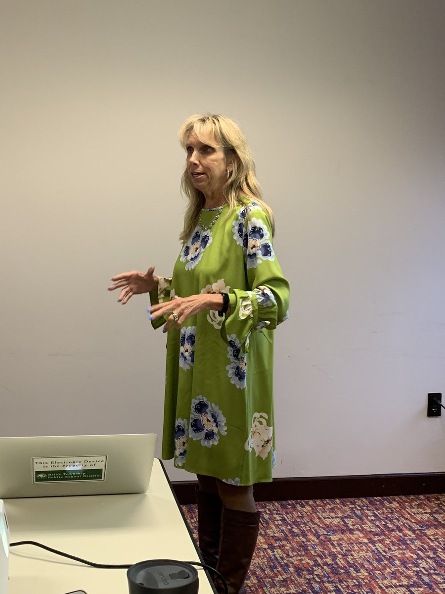 #amtnj2019session  love presenting with the amazing <a href="/nan_evans/">Nan Evans</a>  <a href="/Brick_K12/">Brick Township Public Schools</a>  thanks to all that joined us! <a href="/JSchwartz10a/">Joe Schwartz</a>