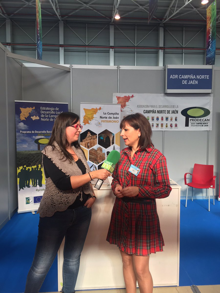 prodecan's tweet photo. Estamos en #TierraAdentroJaen, donde exponemos nuestros Productos Turísticos #GR48 #Ornitologia #Starlight #Patrimonio #CastilloBatallas #Oleoturismo y muchos más en la #CampiñaNortedeJaen. Ven y visítanos #SierraMorena #Campiña #DesarrolloRural @prodecan https://t.co/FdGNZIQ2fy